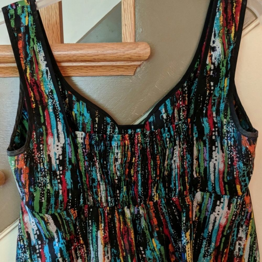 Top - Picture 2 of 2